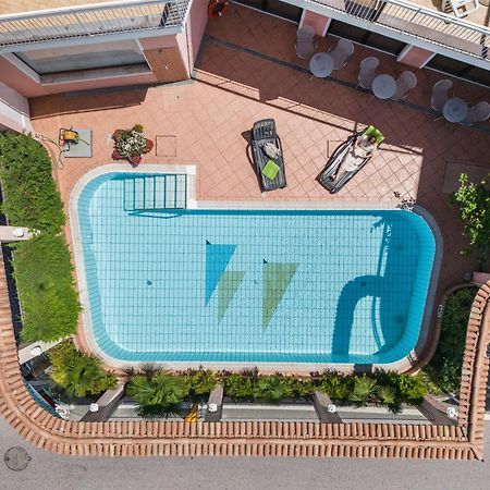 Lake Hotel Ifigenia Torbole Sul Garda Екстер'єр фото