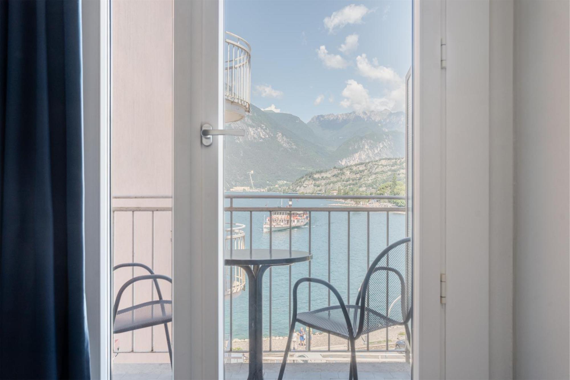 Lake Hotel Ifigenia Torbole Sul Garda Екстер'єр фото
