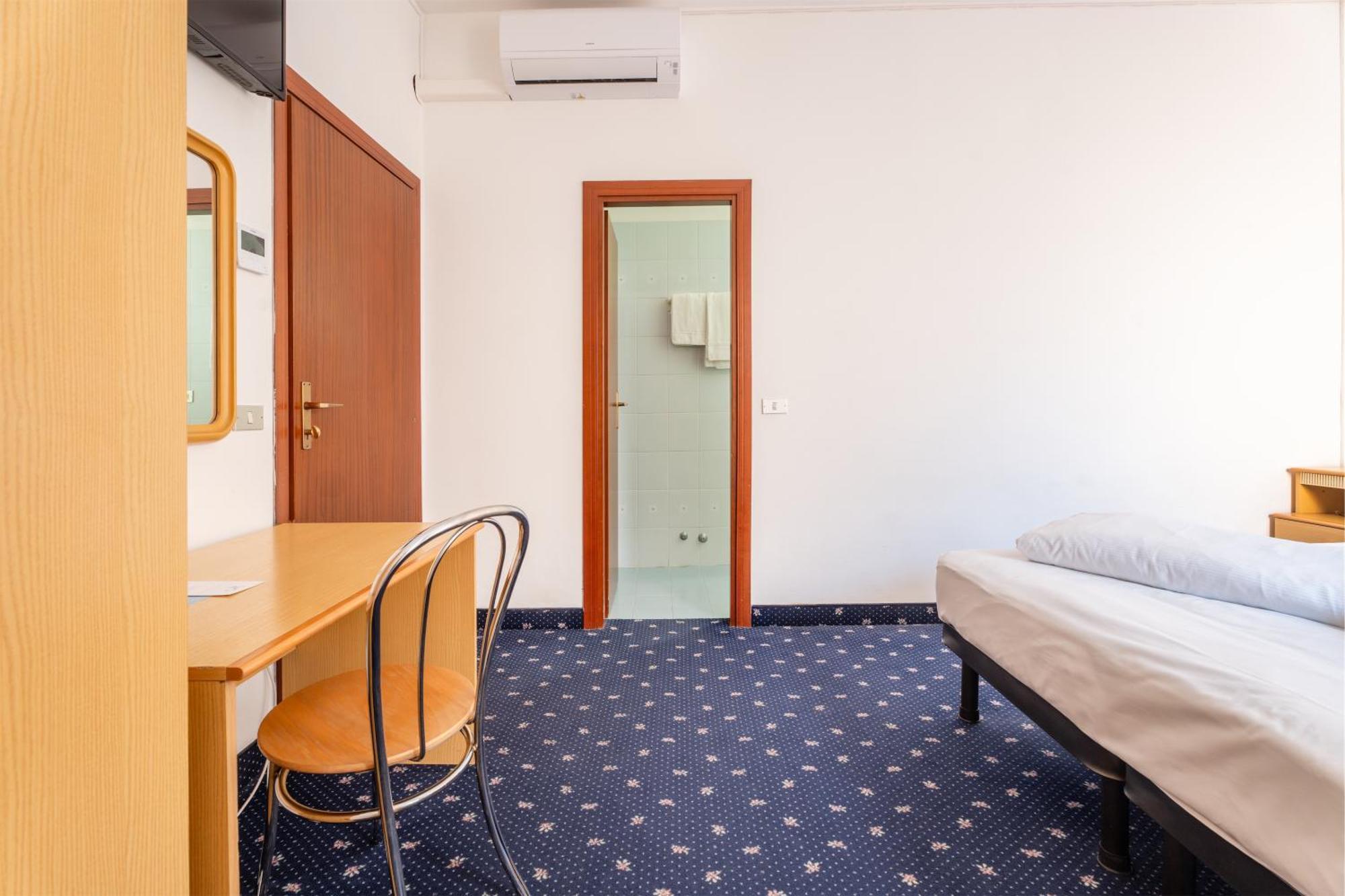 Lake Hotel Ifigenia Torbole Sul Garda Екстер'єр фото