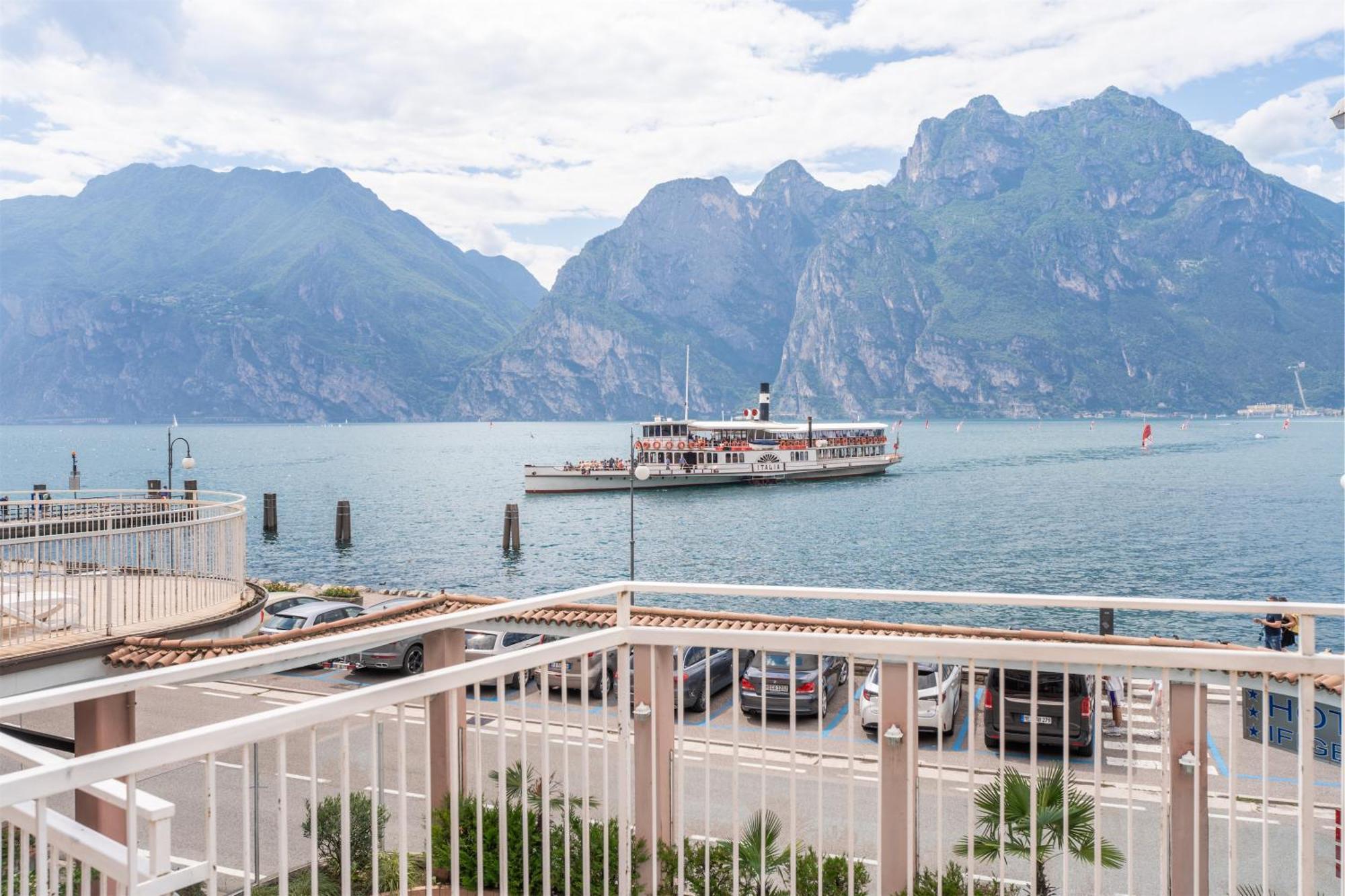 Lake Hotel Ifigenia Torbole Sul Garda Екстер'єр фото