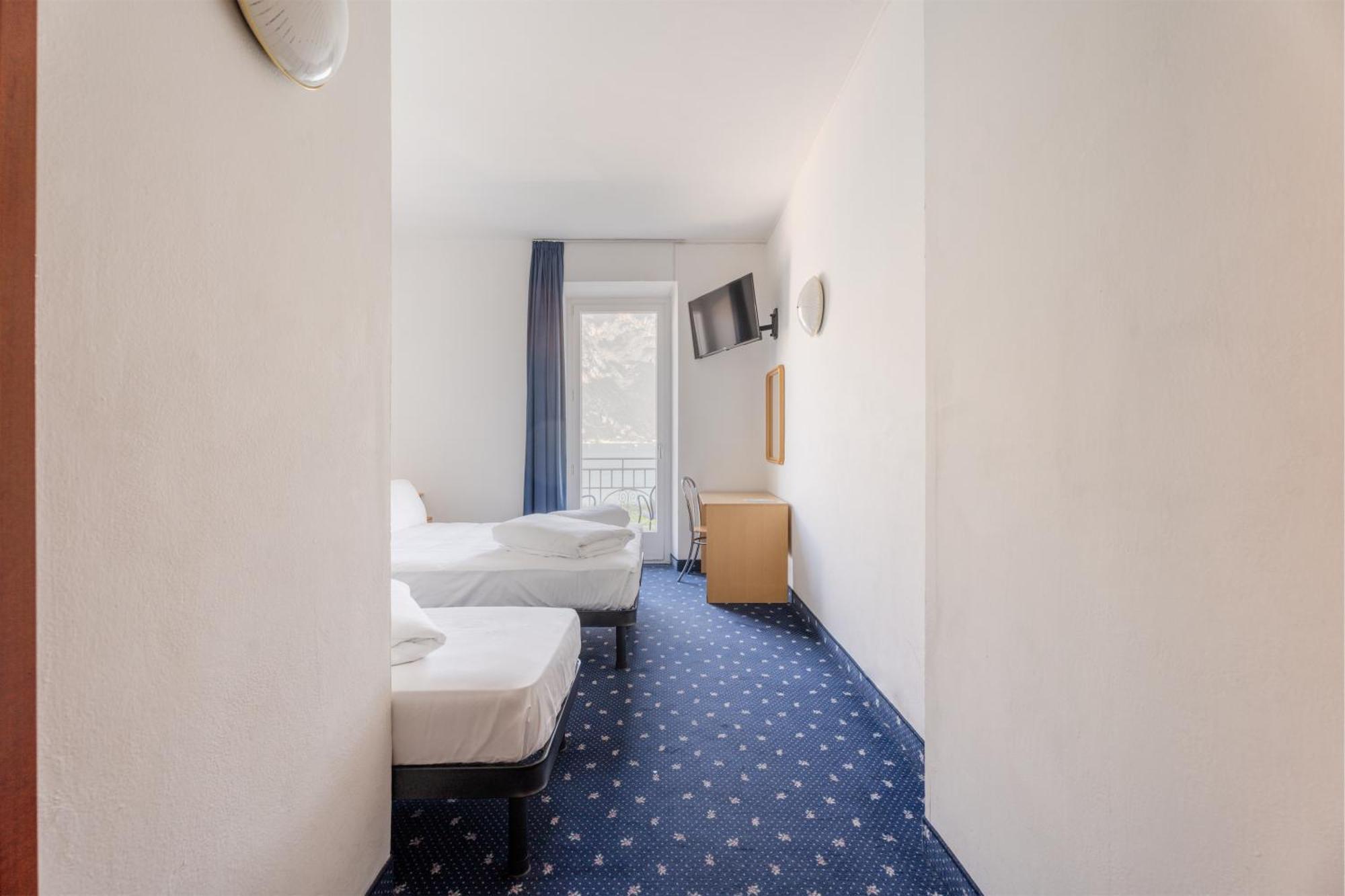 Lake Hotel Ifigenia Torbole Sul Garda Екстер'єр фото