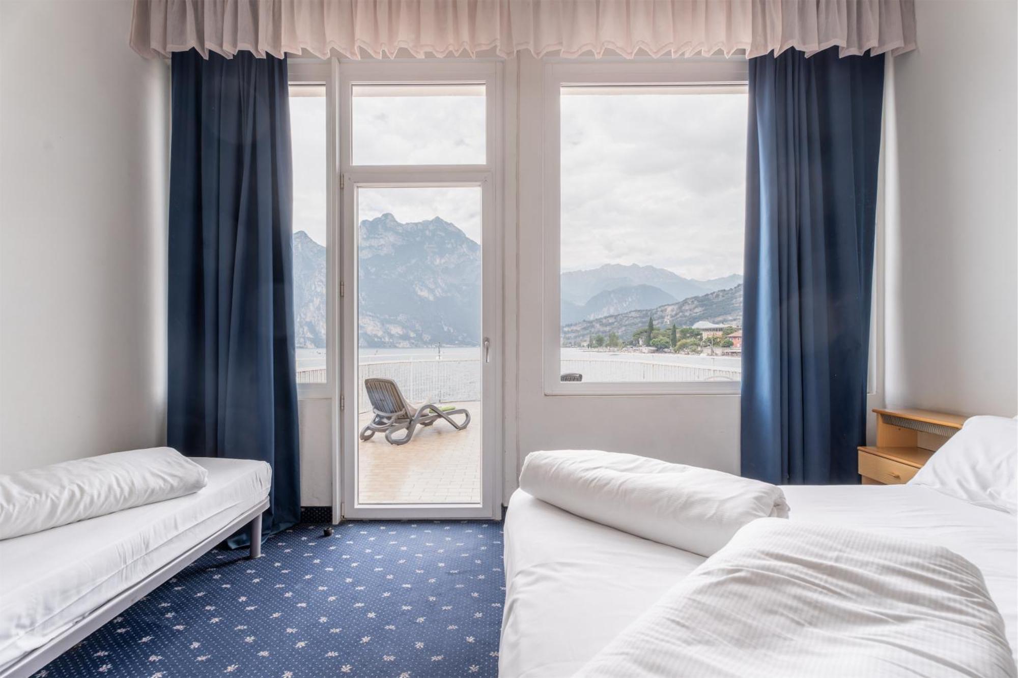 Lake Hotel Ifigenia Torbole Sul Garda Екстер'єр фото