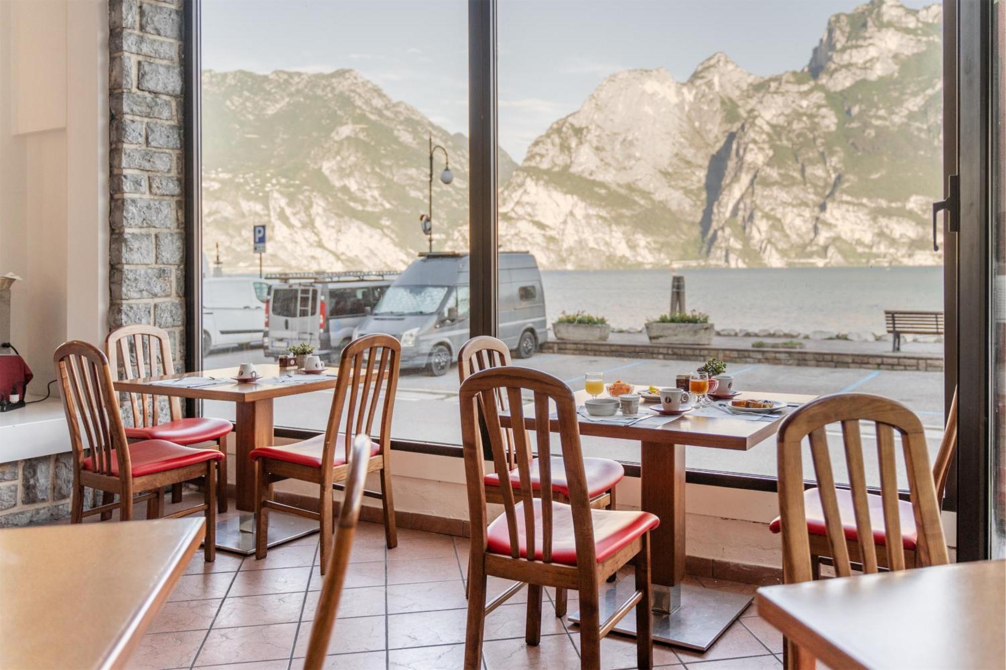 Lake Hotel Ifigenia Torbole Sul Garda Екстер'єр фото